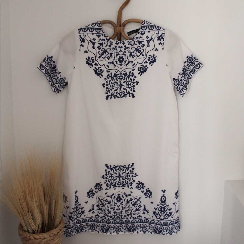Boohoo dress